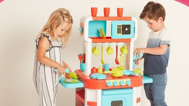 Pilih Mainan Edukatif Untuk Si Kecil pada Momen Liburan Akhir Tahun, Bunda Perhatikan 13 Fungsi Hal ini Yuk